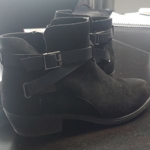 Carlos Santana Booties sz 6.5